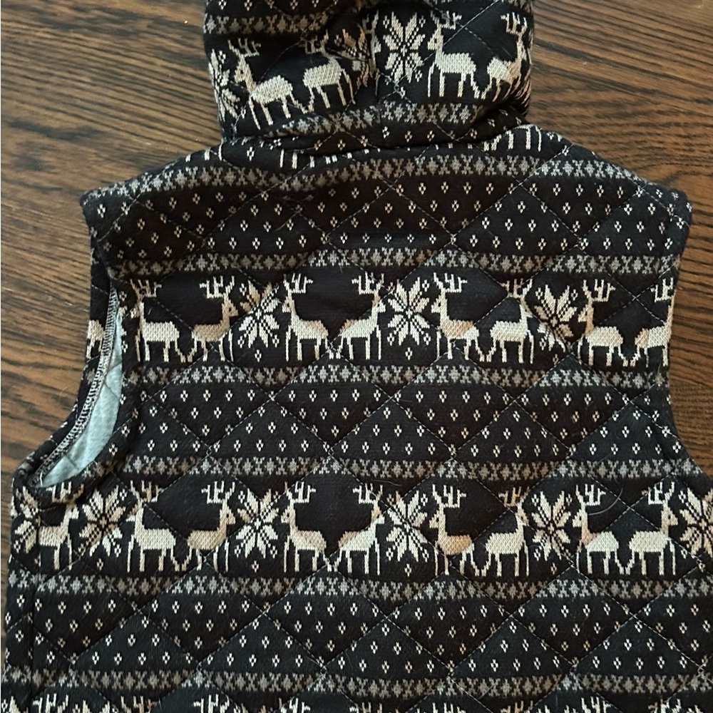 Free People Black Fair Isle Reindeer Quilted Hooded Sherpa Lined Vest XS - Picture 2 of 3